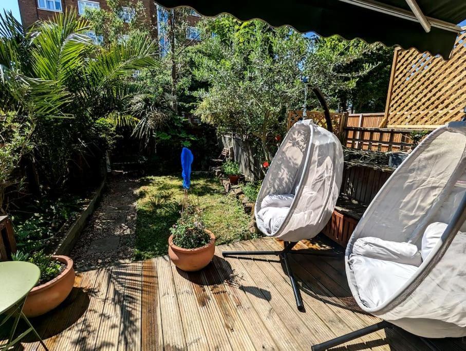 Charming 2-Bed Garden Flat Appartement Londen Buitenkant foto