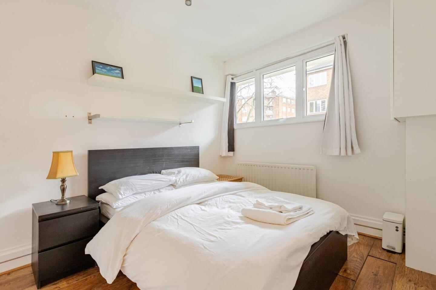Charming 2-Bed Garden Flat Appartement Londen Buitenkant foto