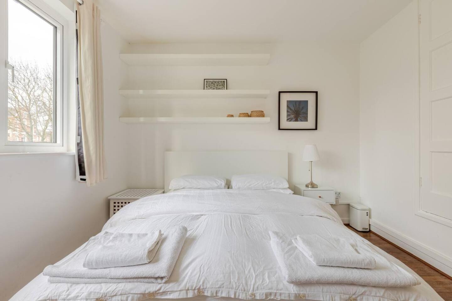 Charming 2-Bed Garden Flat Appartement Londen Buitenkant foto