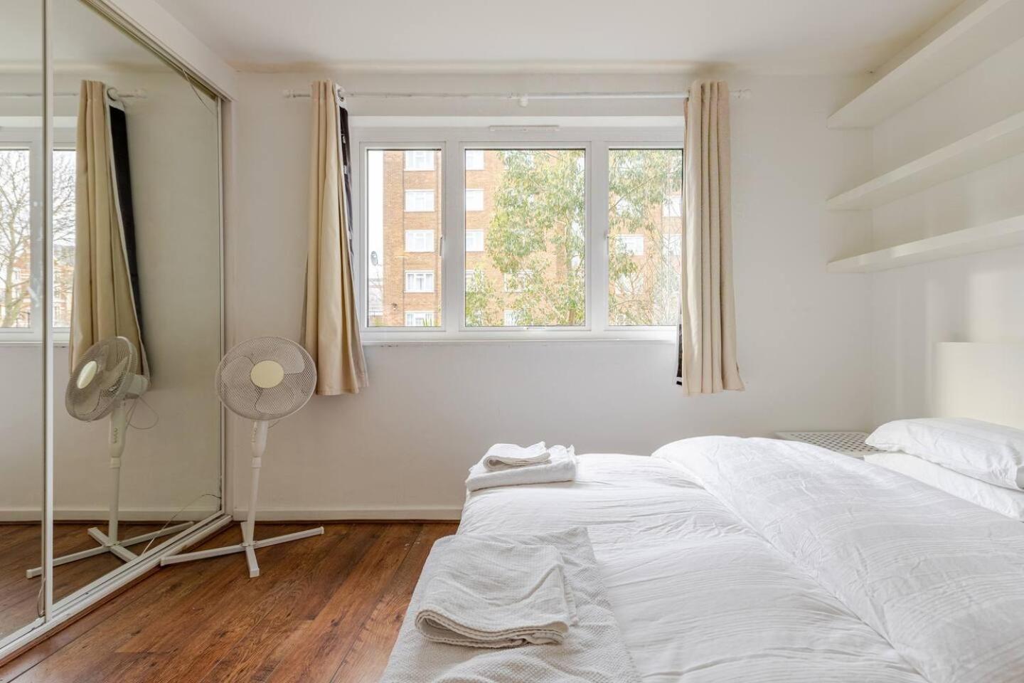 Charming 2-Bed Garden Flat Appartement Londen Buitenkant foto