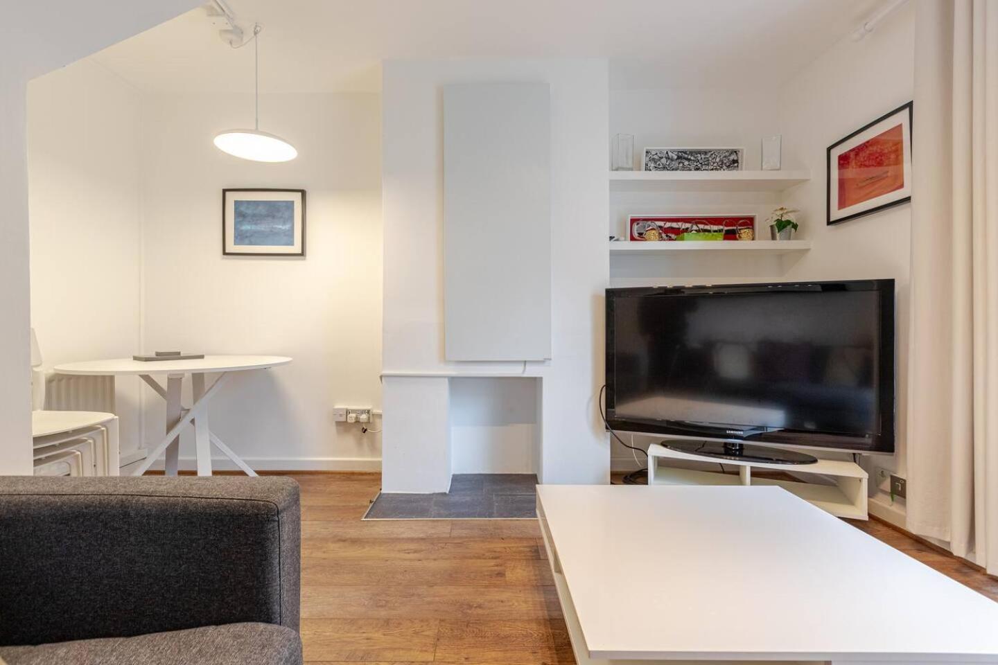 Charming 2-Bed Garden Flat Appartement Londen Buitenkant foto